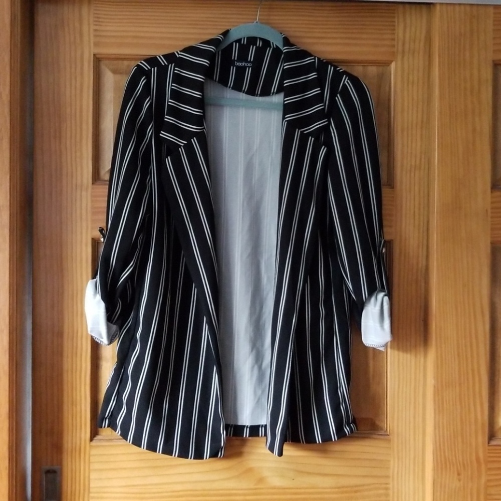 CHIC BOOHOO BLAZER